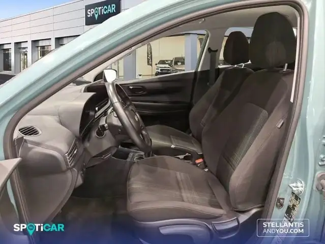 Hyundai i20 view 9