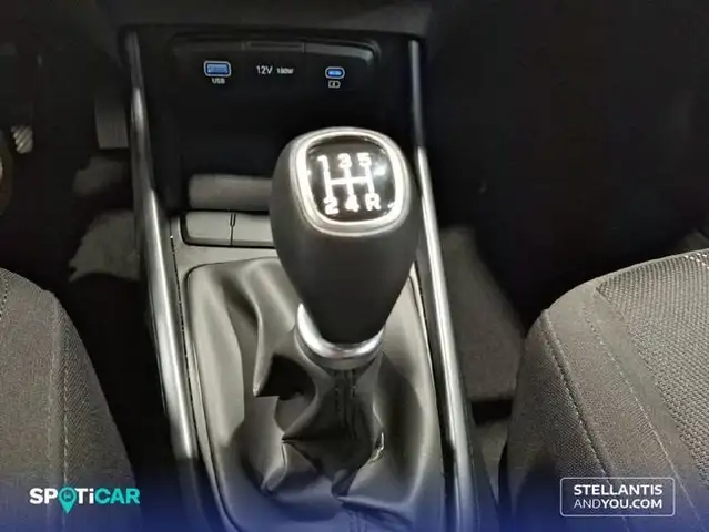 Hyundai i20 view 13