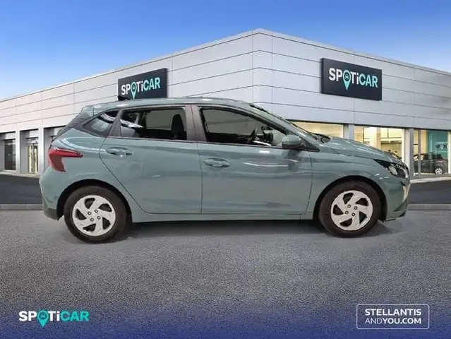 Hyundai i20 view 4