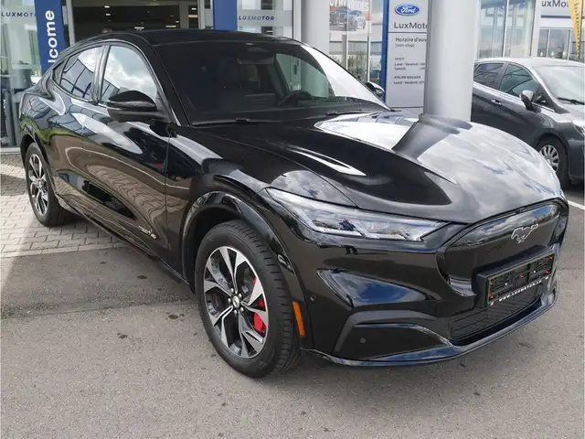 Ford Mustang Mach-E Premium AWD 76kWh Standard Range 269CV/198kW - A1