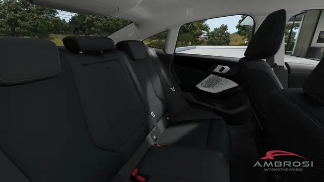 BMW 2 Series view 13