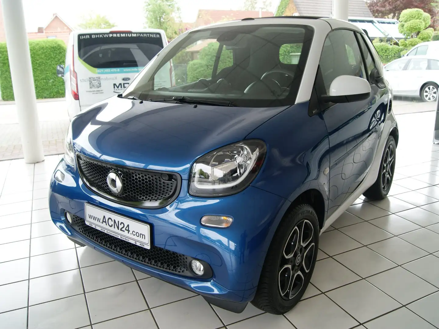 smart forTwo Cabrio Passion Weiß - 1