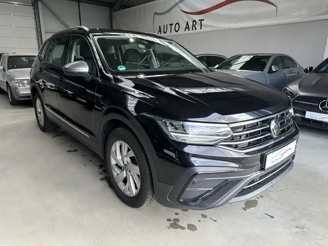Volkswagen Tiguan Allspace Life 7S. Navi LED SHZ HUD ACC