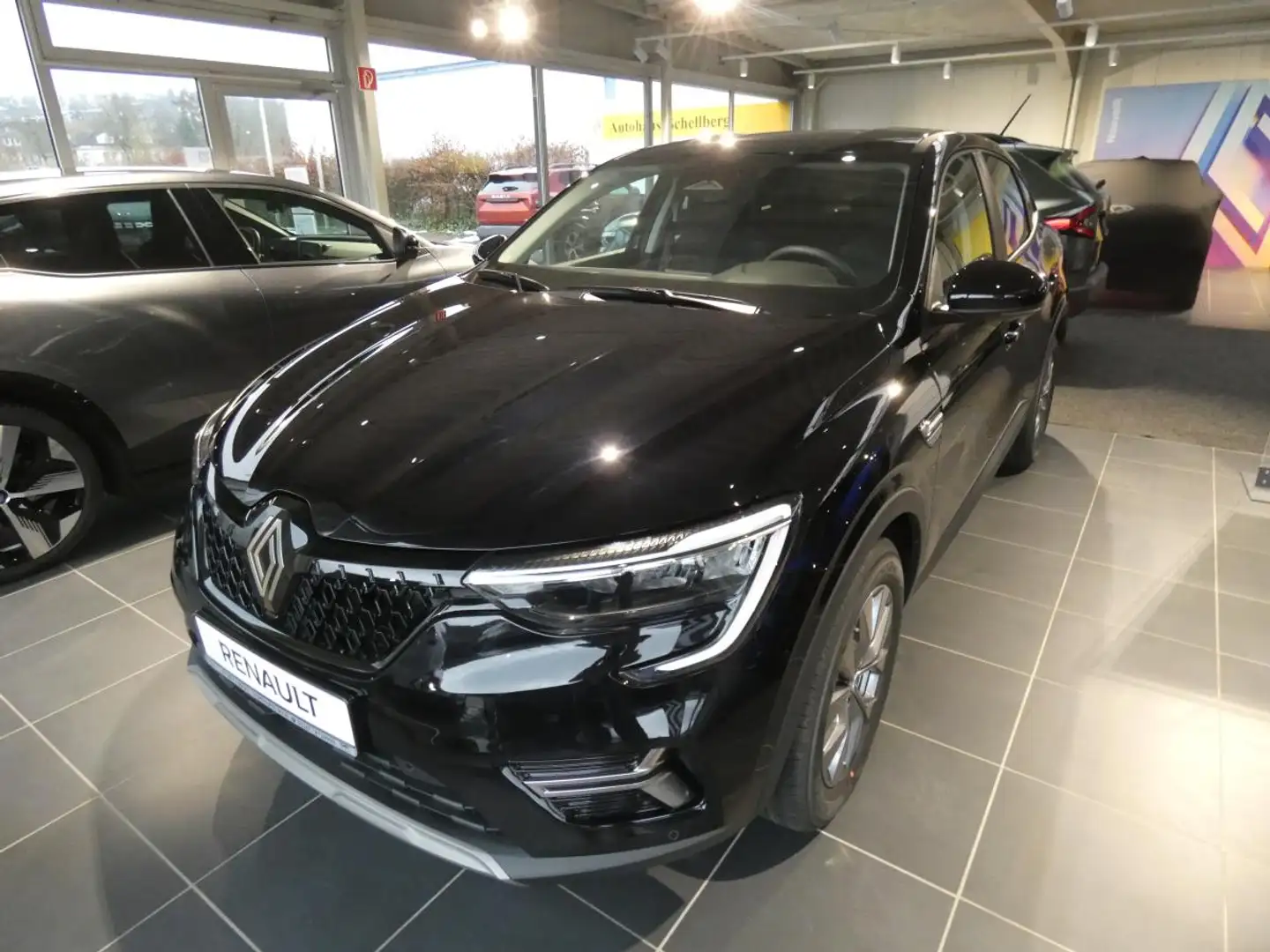 Renault Arkana Evolution Mild Hybrid 140 Automatik Schwarz - 2