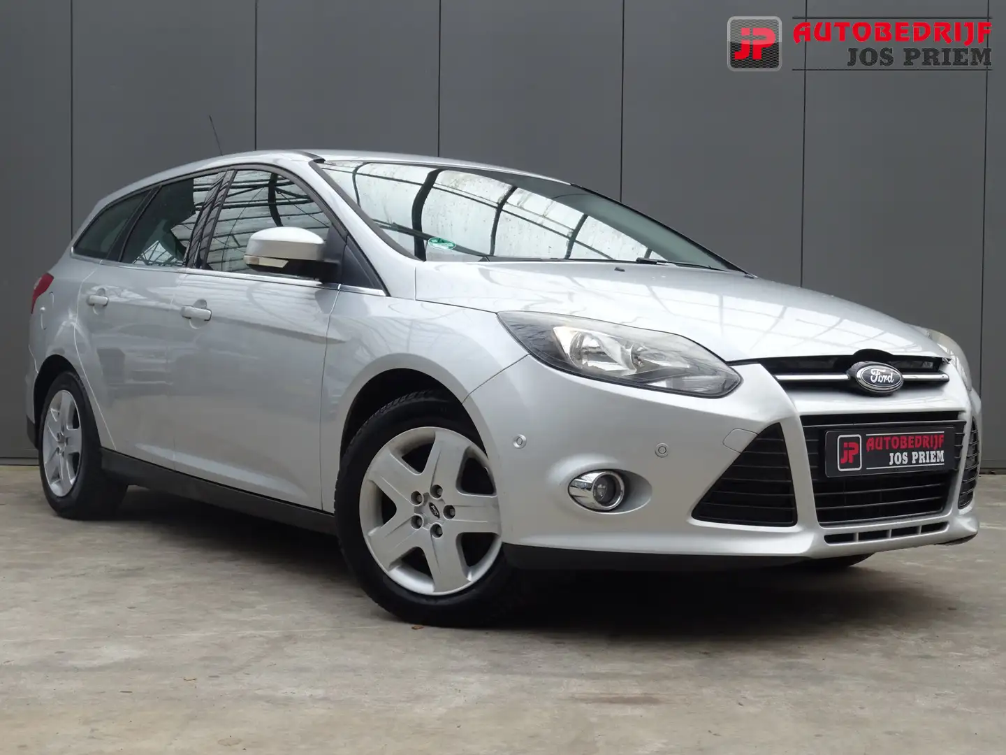 Ford Focus Wagon 1.6 EcoBoost Lease Titanium * 150PK * TREKHA Grau - 2