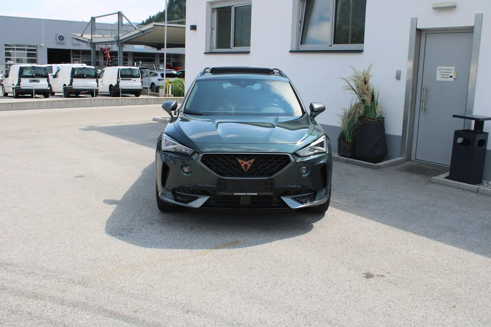 SEAT Cordoba 2.0 TDI 150 PS DSG 4Drive Grün - 2