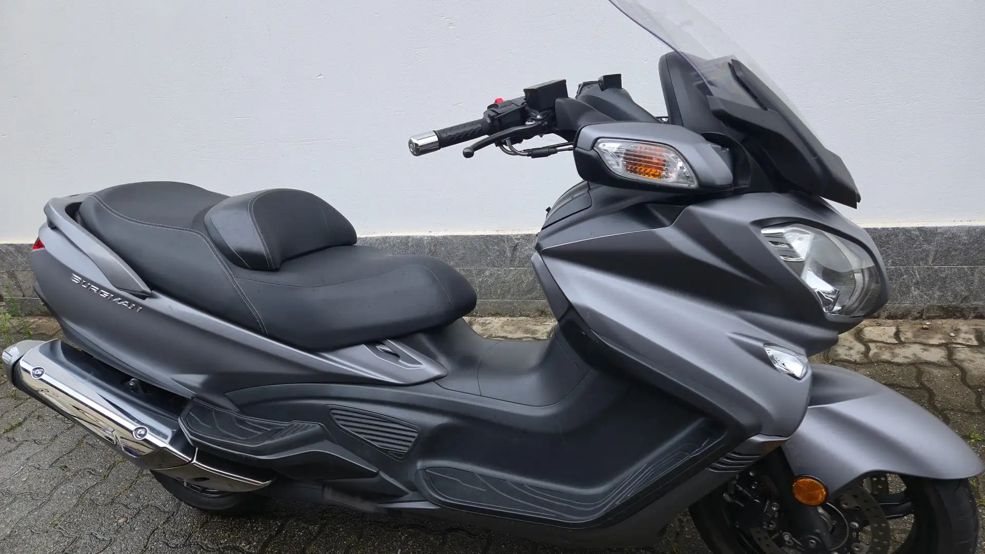 Suzuki Burgman 650 EXECUTIVE ABS Gri - 2