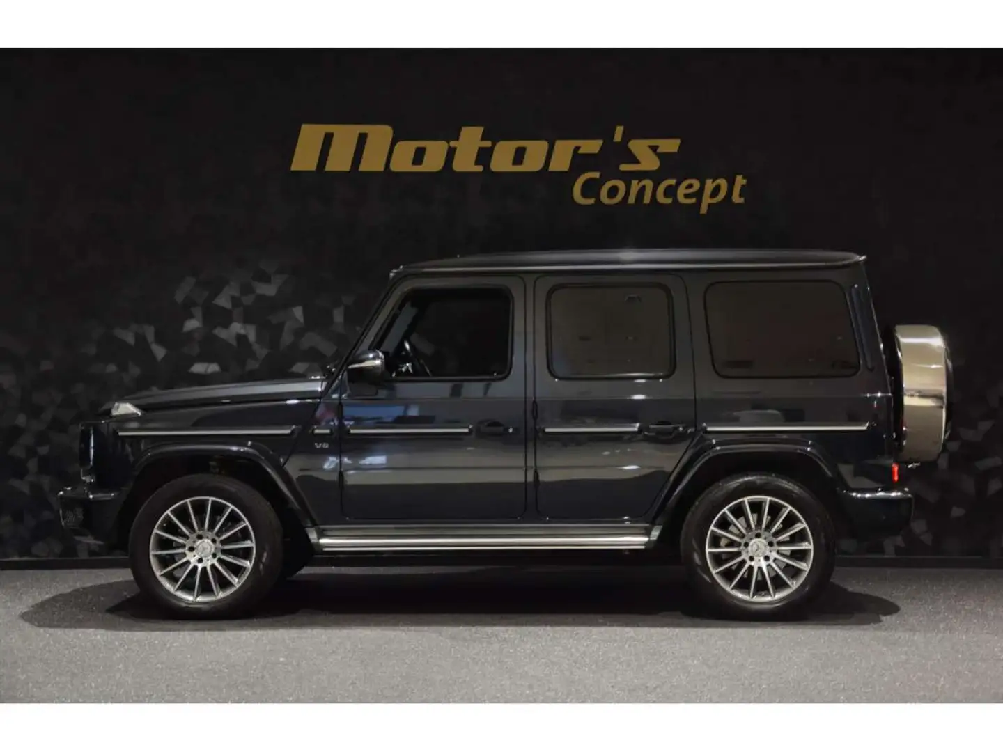 Mercedes-Benz G 500 V8 AMG Line Gris - 2