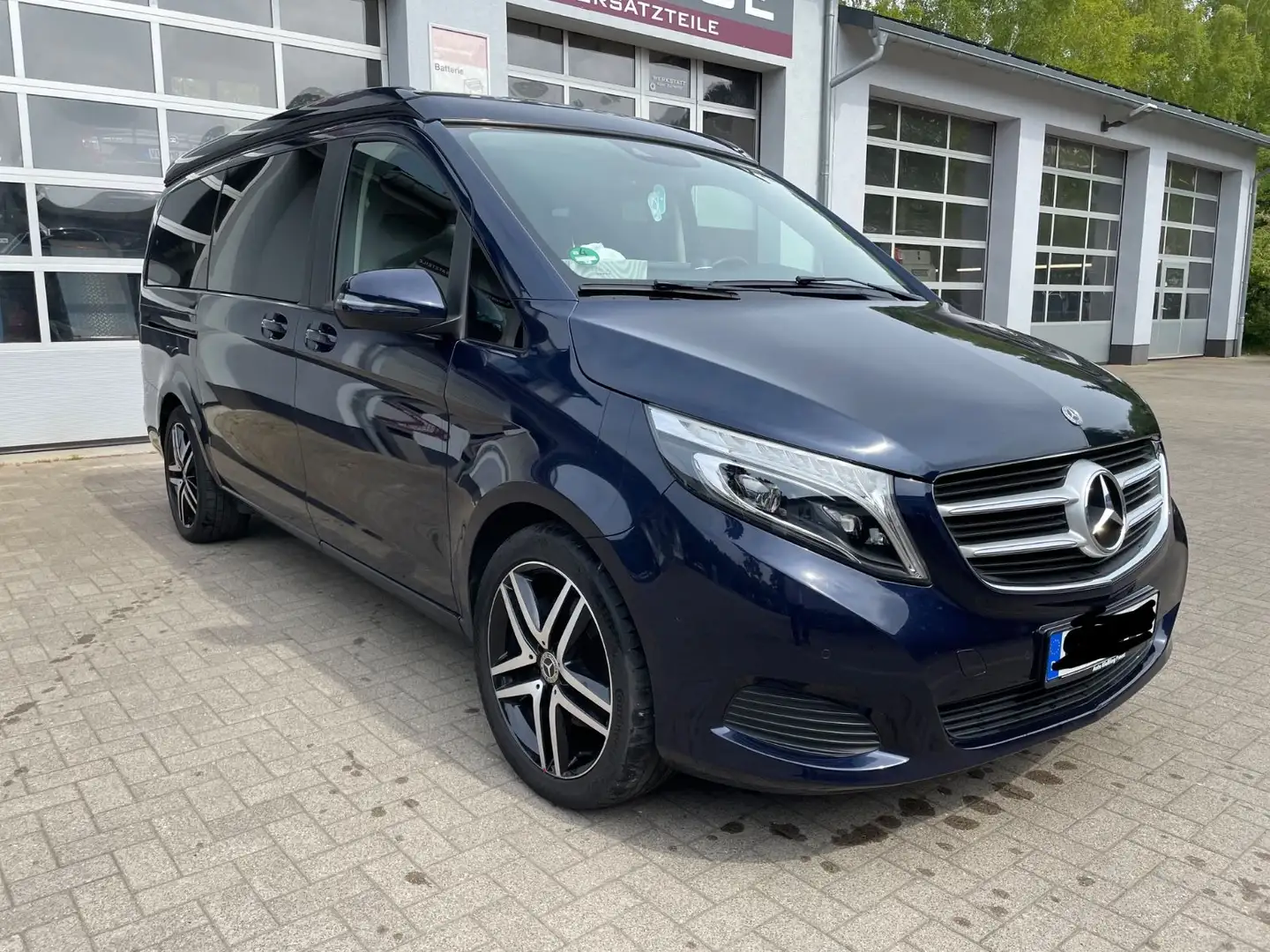 Mercedes-Benz 220 V 250 Marco Polo EDITION,Küche,19"Alu,Standheizu Bleu - 1