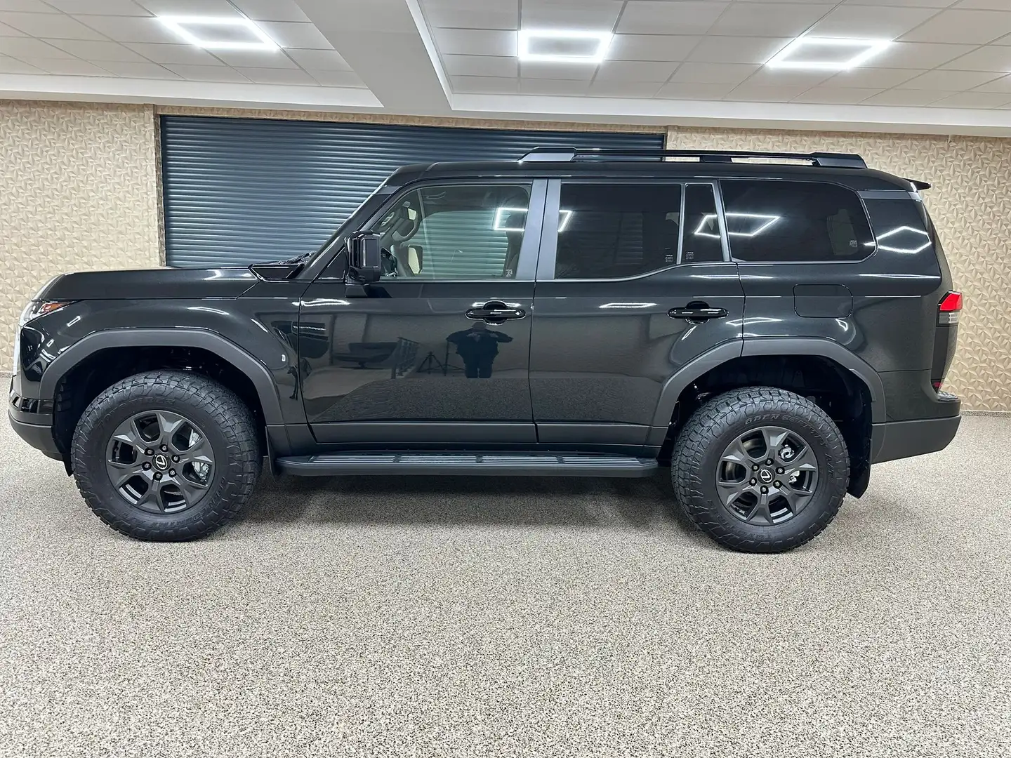 Lexus GX 470 GX550 3.4 HYBRID MY25(Export out of EU only) Zwart - 2