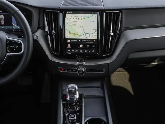 Volvo XC60 view 13