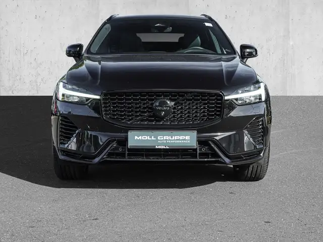 Volvo XC60 view 3