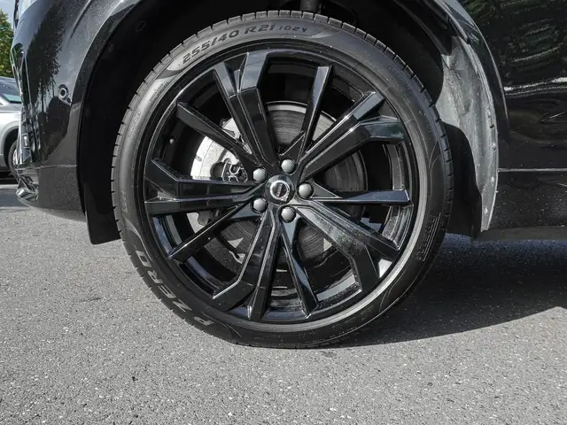 Volvo XC60 view 7