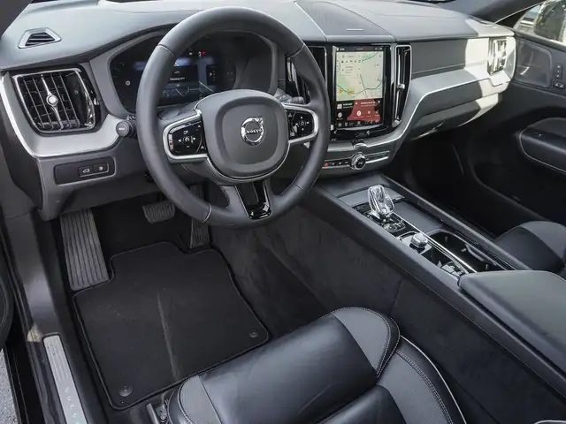 Volvo XC60 view 10