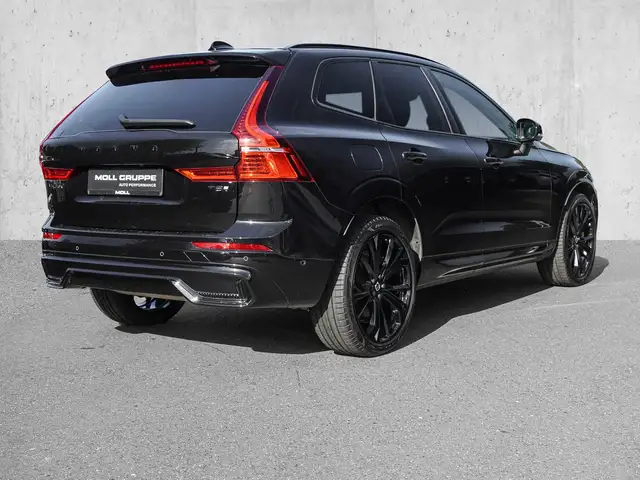 Volvo XC60 view 4