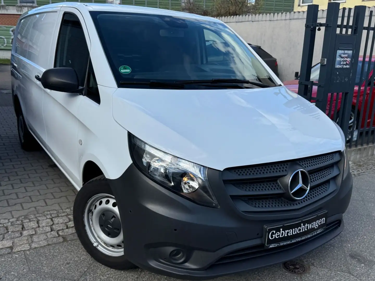 Mercedes-Benz Vito 110 CDI LANG 1.Hand Navi Klima PDC White - 1