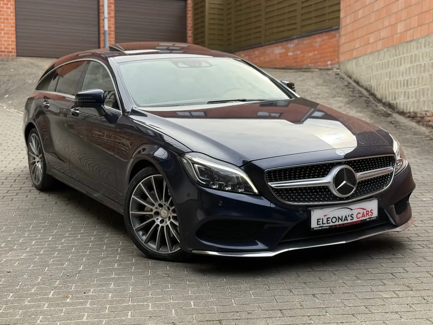 Mercedes-Benz CLS 350 AMG PACK EXTRA FULL OPTIONS Blauw - 2