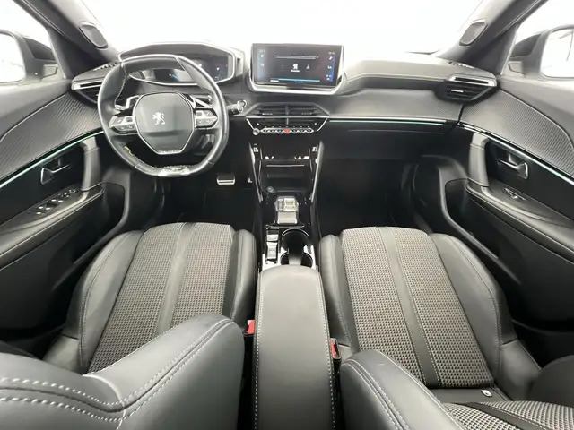 Peugeot 2008 view 7