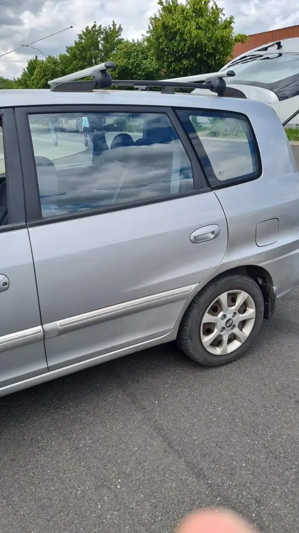 Kia Carens Carens LX Grau - 2