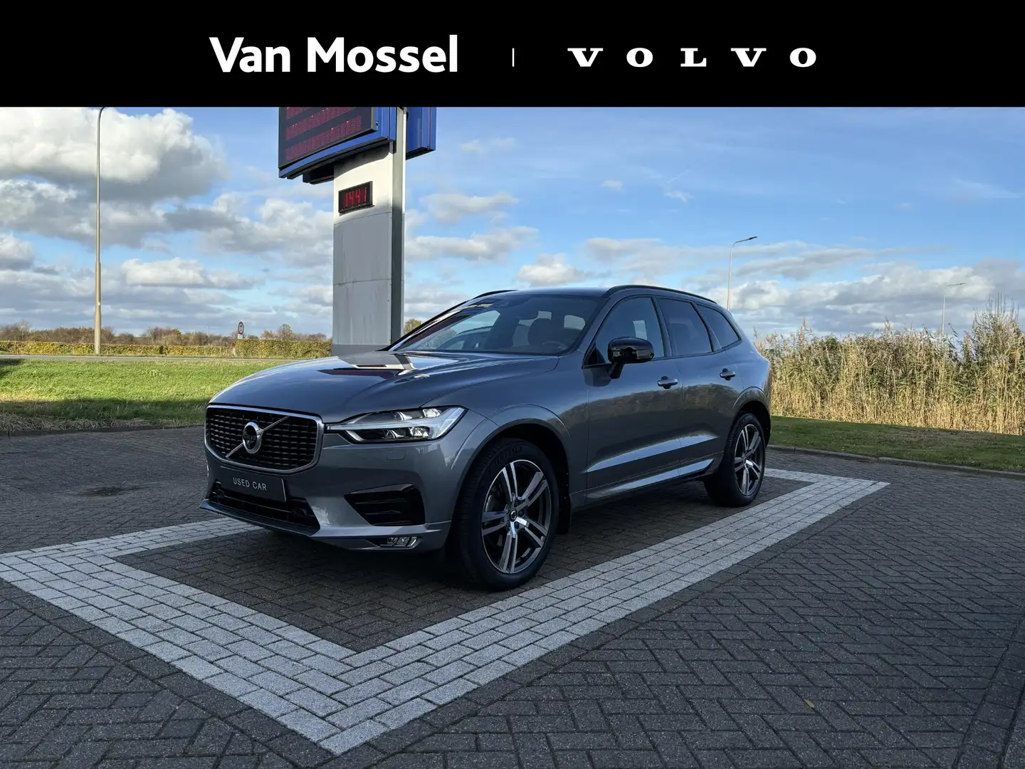 Volvo XC60 B5 R-Design | 20"L.M.Velgen | Parkeerverwarming | Gris - 1