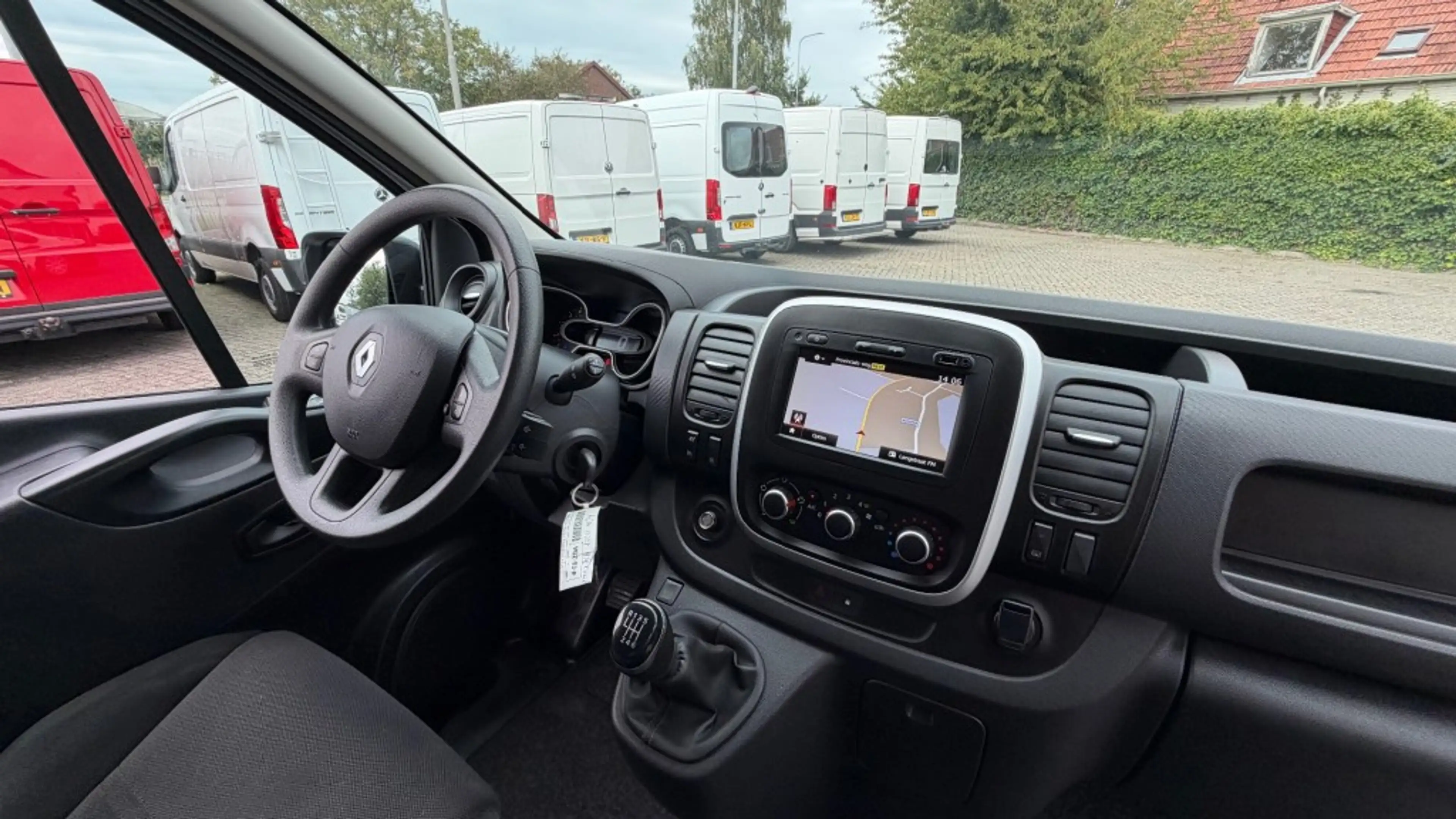 Renault Trafic 2.0 DCI 88KW 120PK EURO 6 NAVIGATIE/ AIRCO/ CRUISE — photo 8