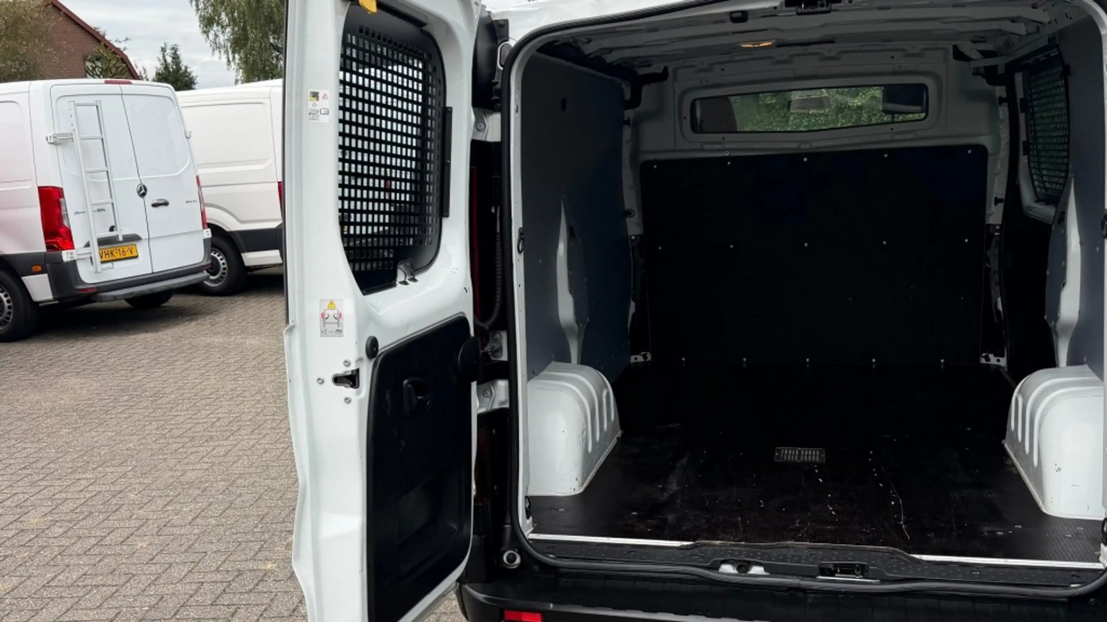 Renault Trafic 2.0 DCI 88KW 120PK EURO 6 NAVIGATIE/ AIRCO/ CRUISE — photo 12