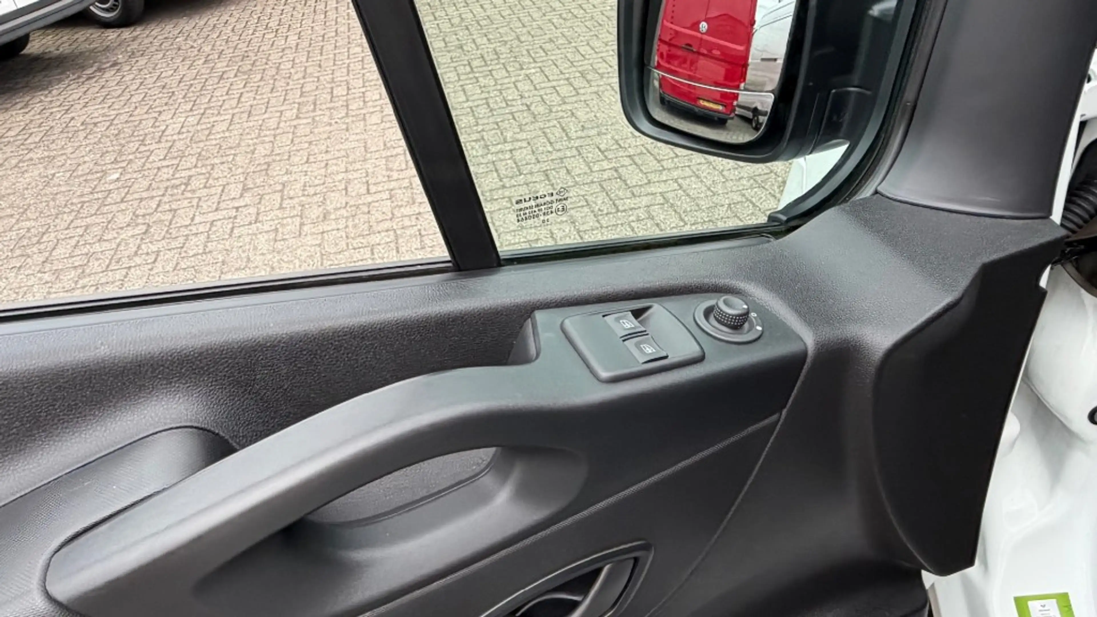 Renault Trafic 2.0 DCI 88KW 120PK EURO 6 NAVIGATIE/ AIRCO/ CRUISE — photo 17