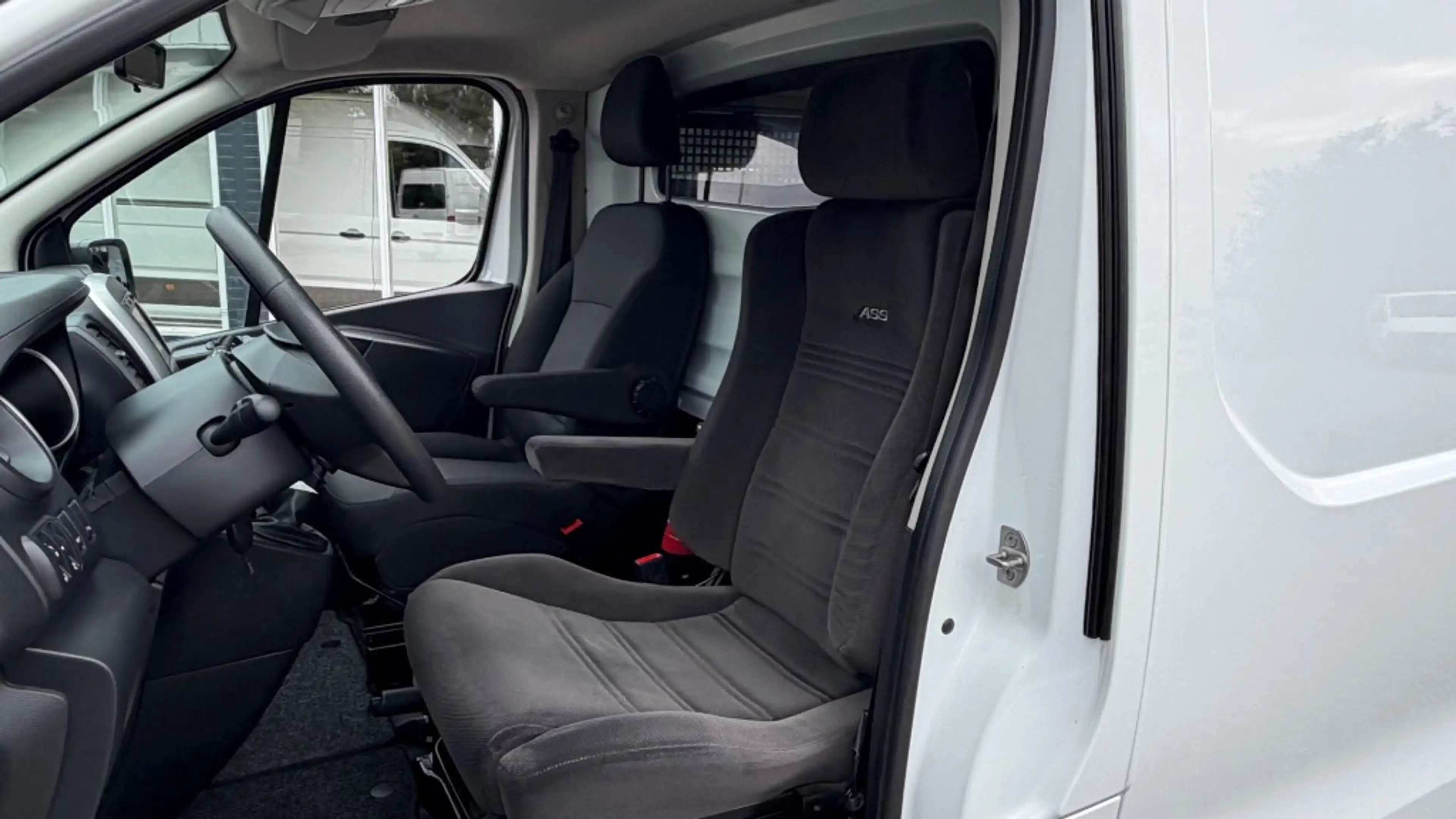 Renault Trafic 2.0 DCI 88KW 120PK EURO 6 NAVIGATIE/ AIRCO/ CRUISE — photo 18