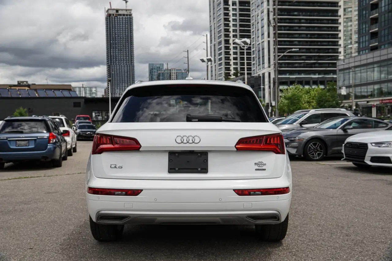 Audi Q5 снимка Audi Q5