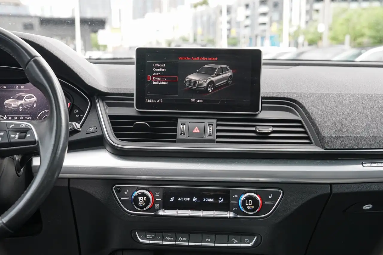 Audi Q5 снимка Audi Q5