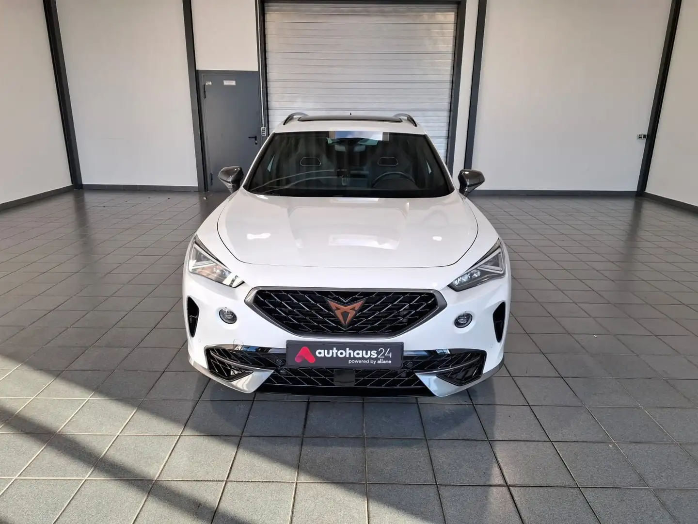 CUPRA Formentor VZ 2.0 TSI 4Drive|Navi|Pano|V Cockpit Weiß - 2