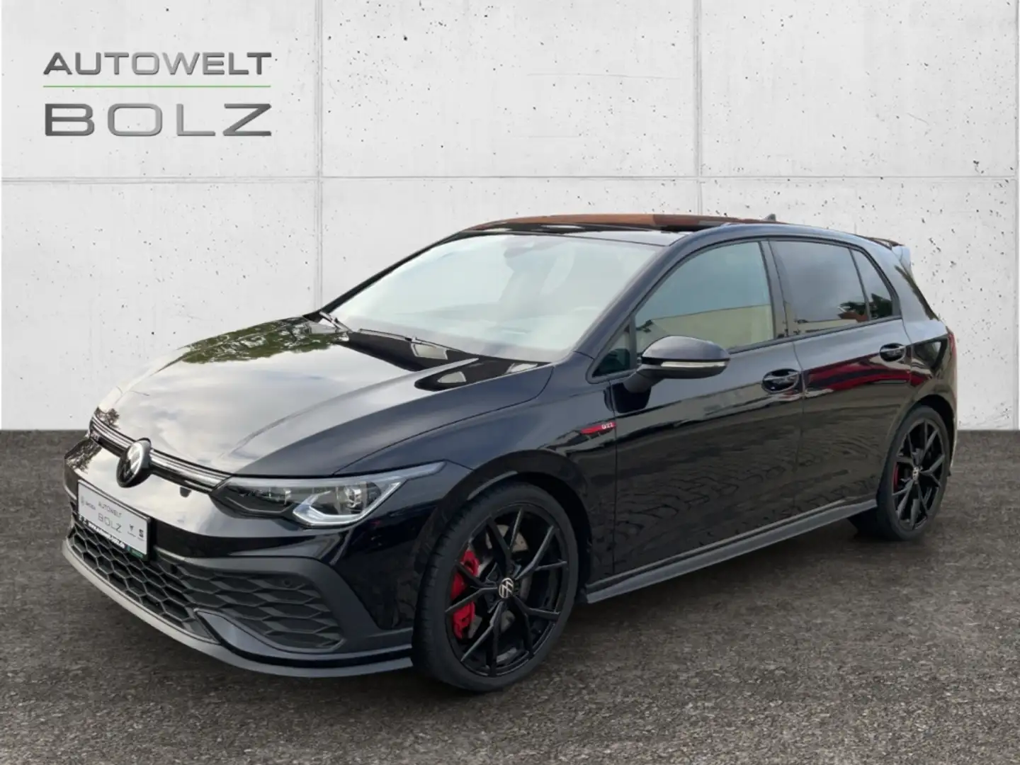 Volkswagen Golf VIII Clubsport 2.0 TSI HUD Pano Kamera HarKard Nav Schwarz - 1