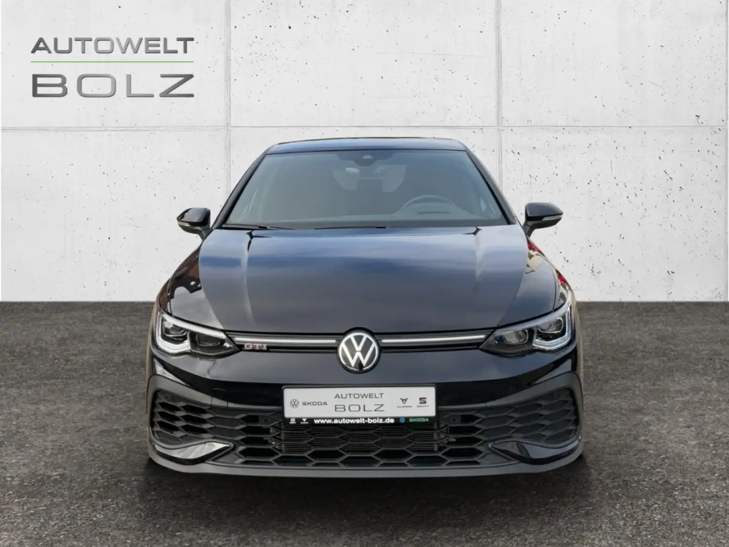 Volkswagen Golf VIII Clubsport 2.0 TSI HUD Pano Kamera HarKard Nav Schwarz - 2