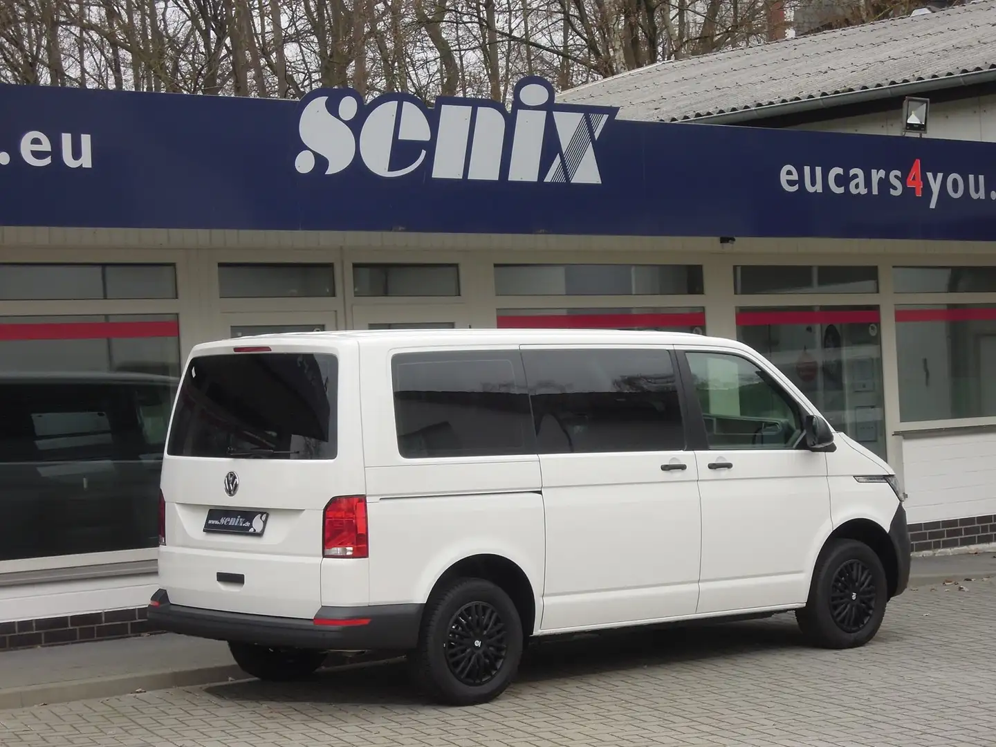 Volkswagen T6.1 Caravelle KR 2.0 TDi 2-2-3 EU-Occasion SOFORT Weiß - 2