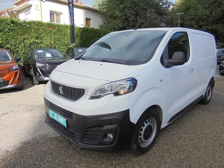 Peugeot Expert COMPACT HDI 180 EAT8 URBAN