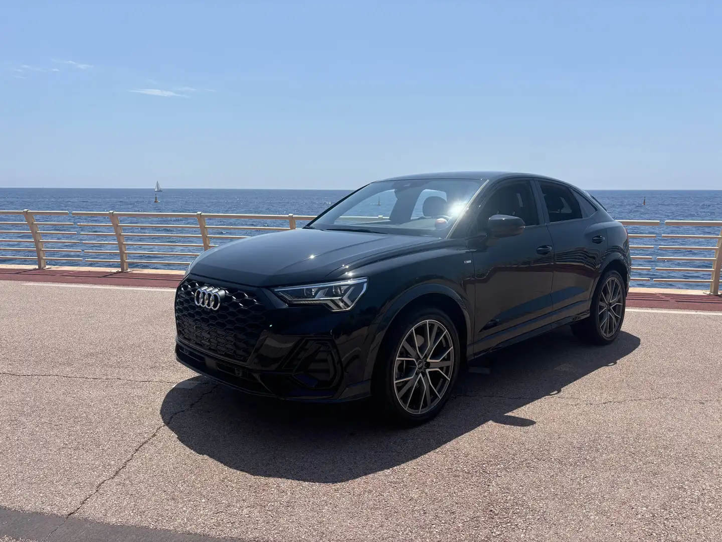 Audi Q3 45 TFSI 245ch S line quattro Noir - 1