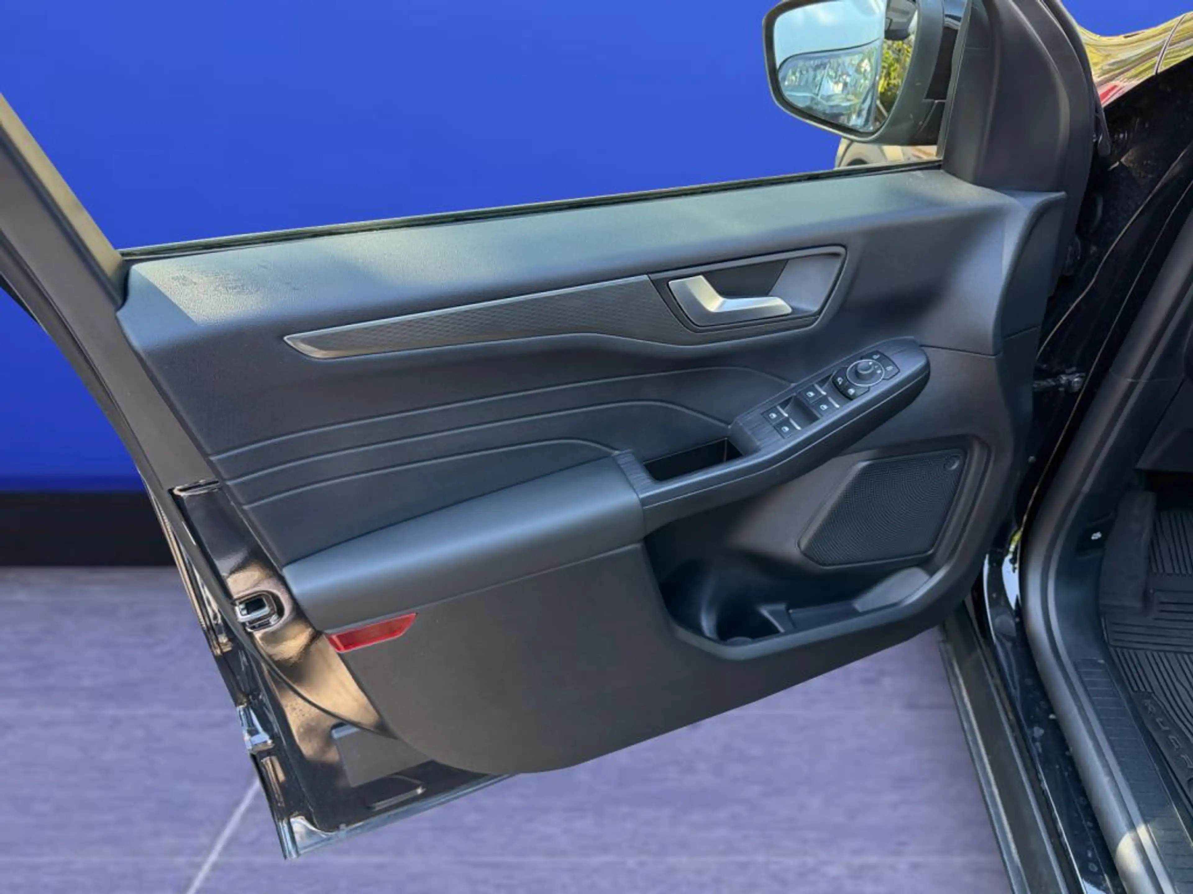 Ford Kuga Titanium 2.5 FHEV 4x4 *AHK*Winter-Pk* — photo 18