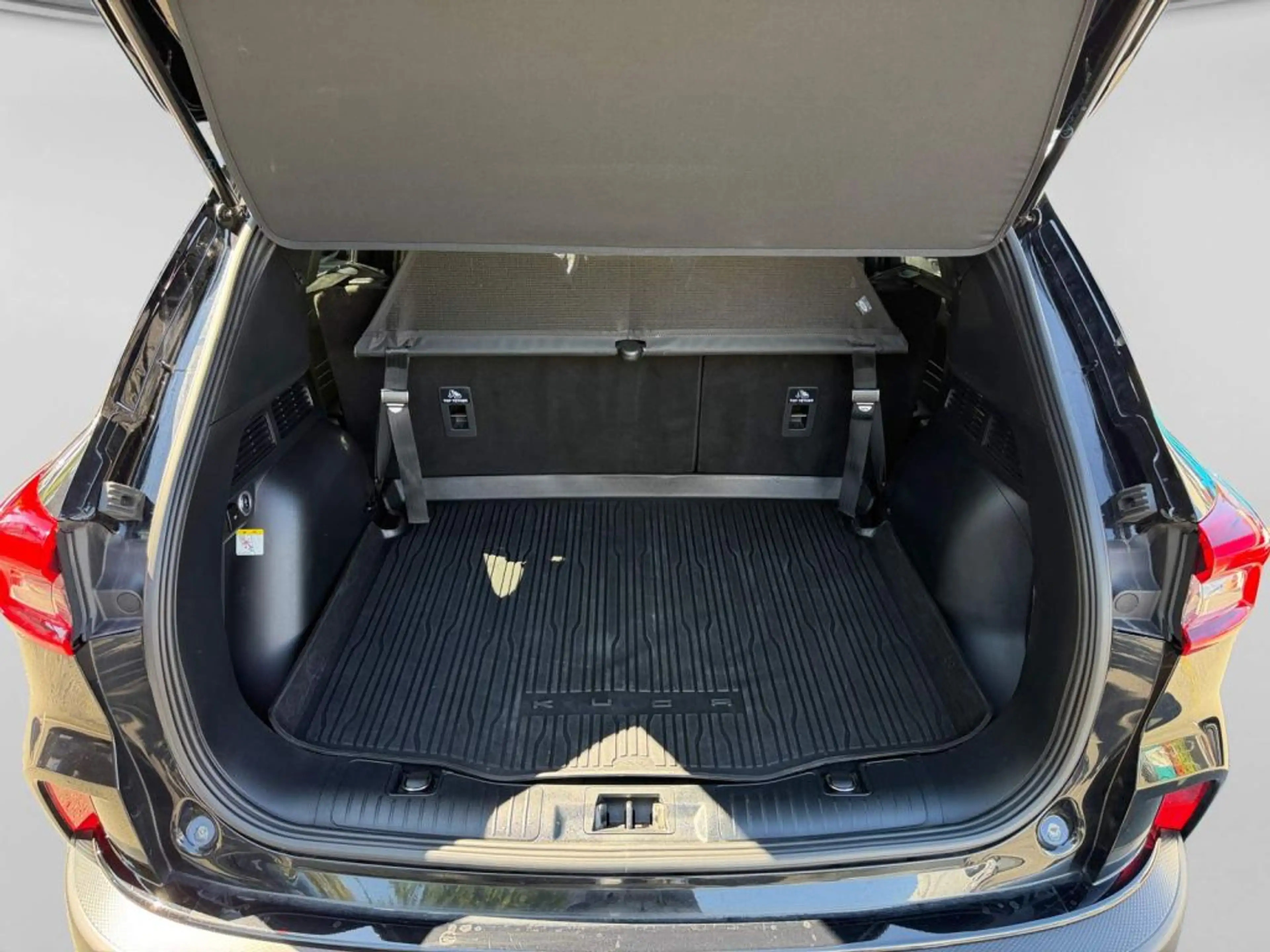 Ford Kuga Titanium 2.5 FHEV 4x4 *AHK*Winter-Pk* — photo 7