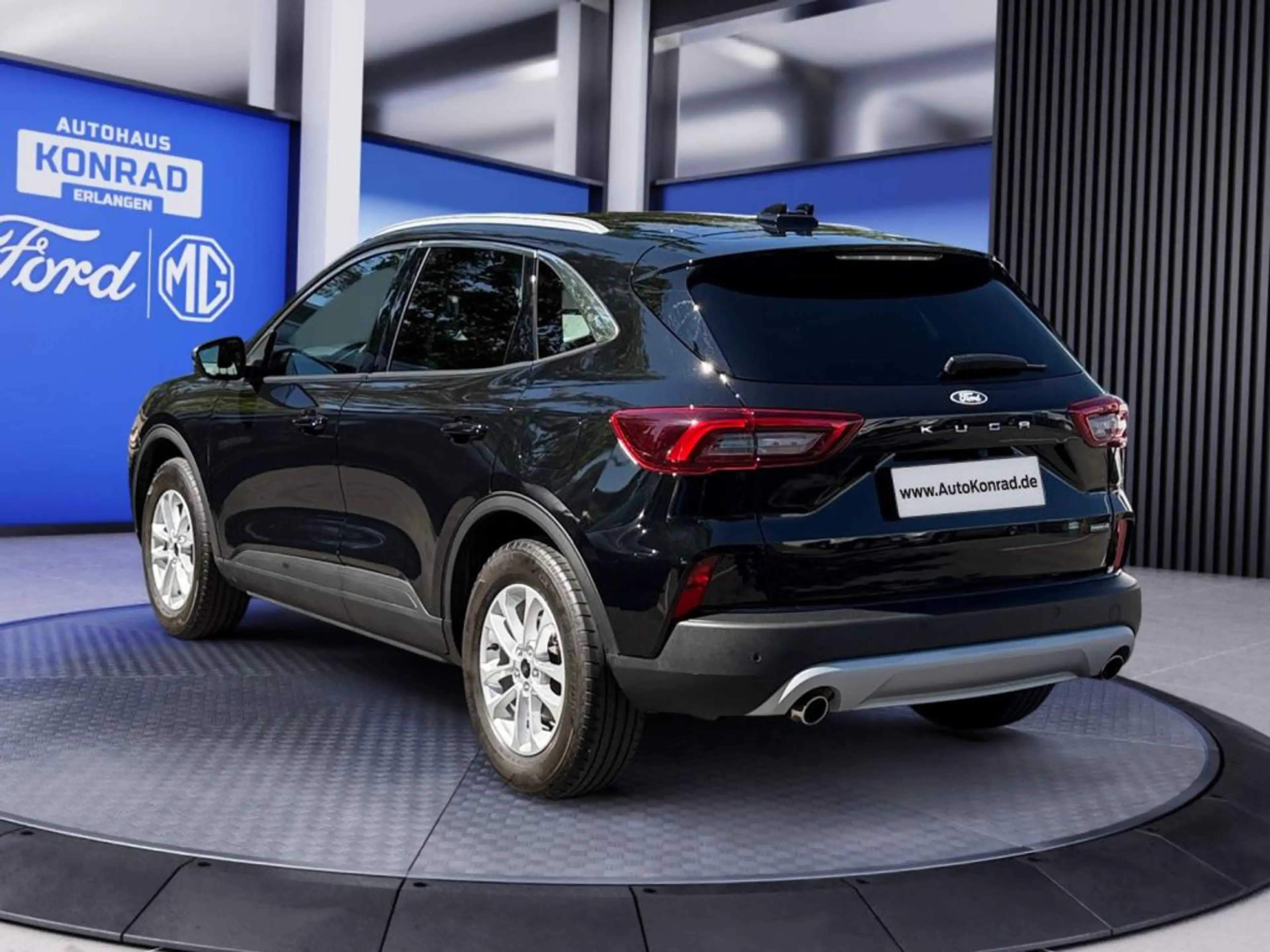 Ford Kuga Titanium 2.5 FHEV 4x4 *AHK*Winter-Pk* — photo 4