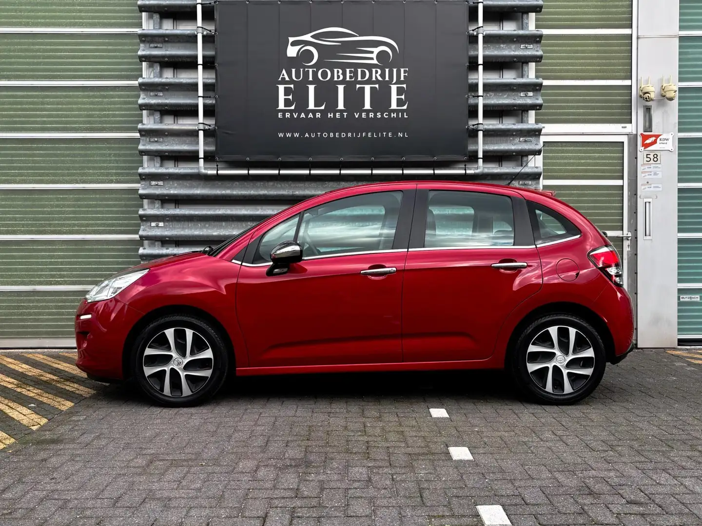 Citroen C3 1.2 VTi Collection|61233km NAP|2e Eig.|PDC|Trekhaa Rood - 2