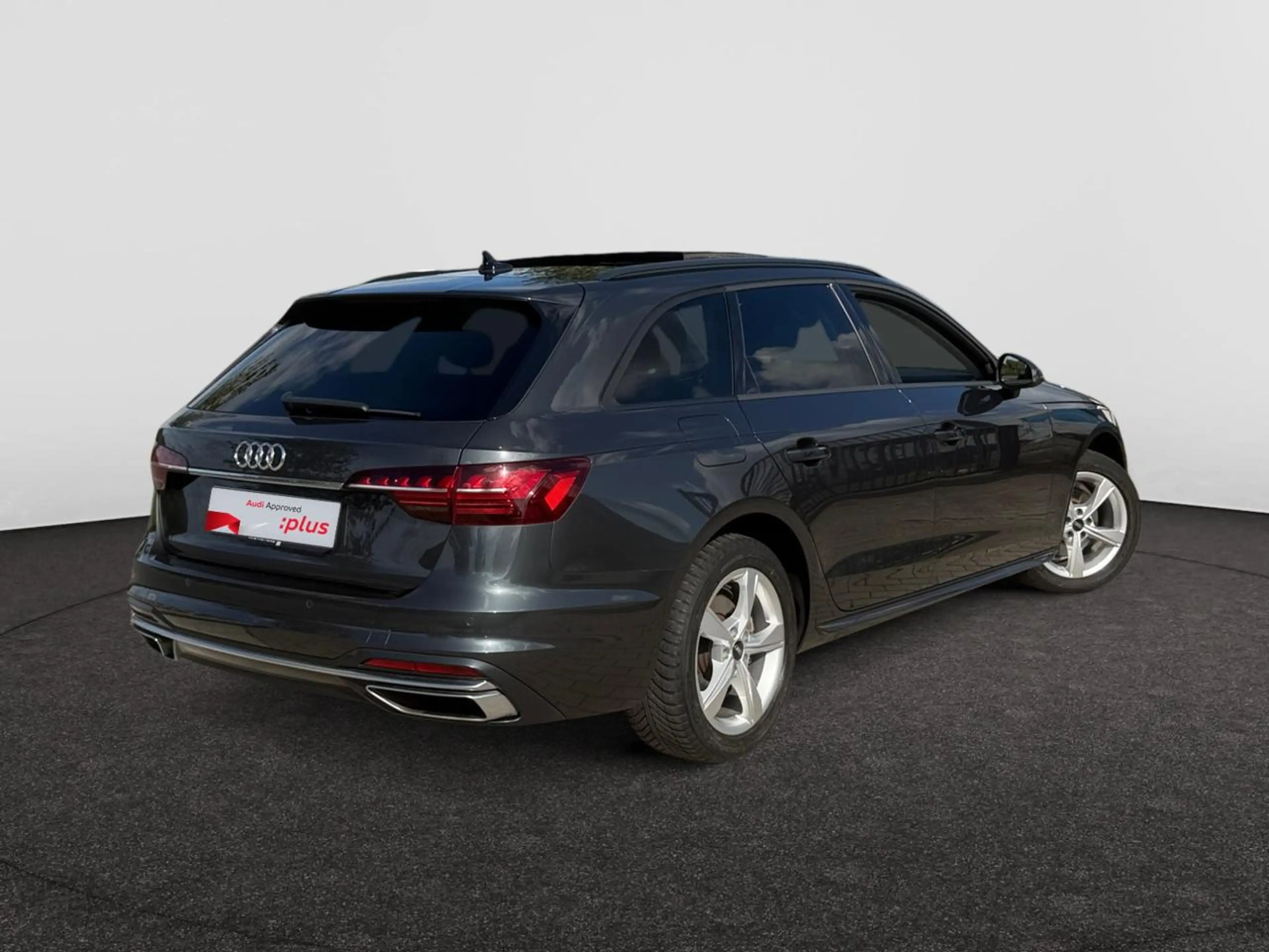 Audi A4 35 TFSI Advanced 110 Kw ( 150 pk ) ///  Pano - dak /// Trekhaak /// Verwarmbare voorzetels — photo 4