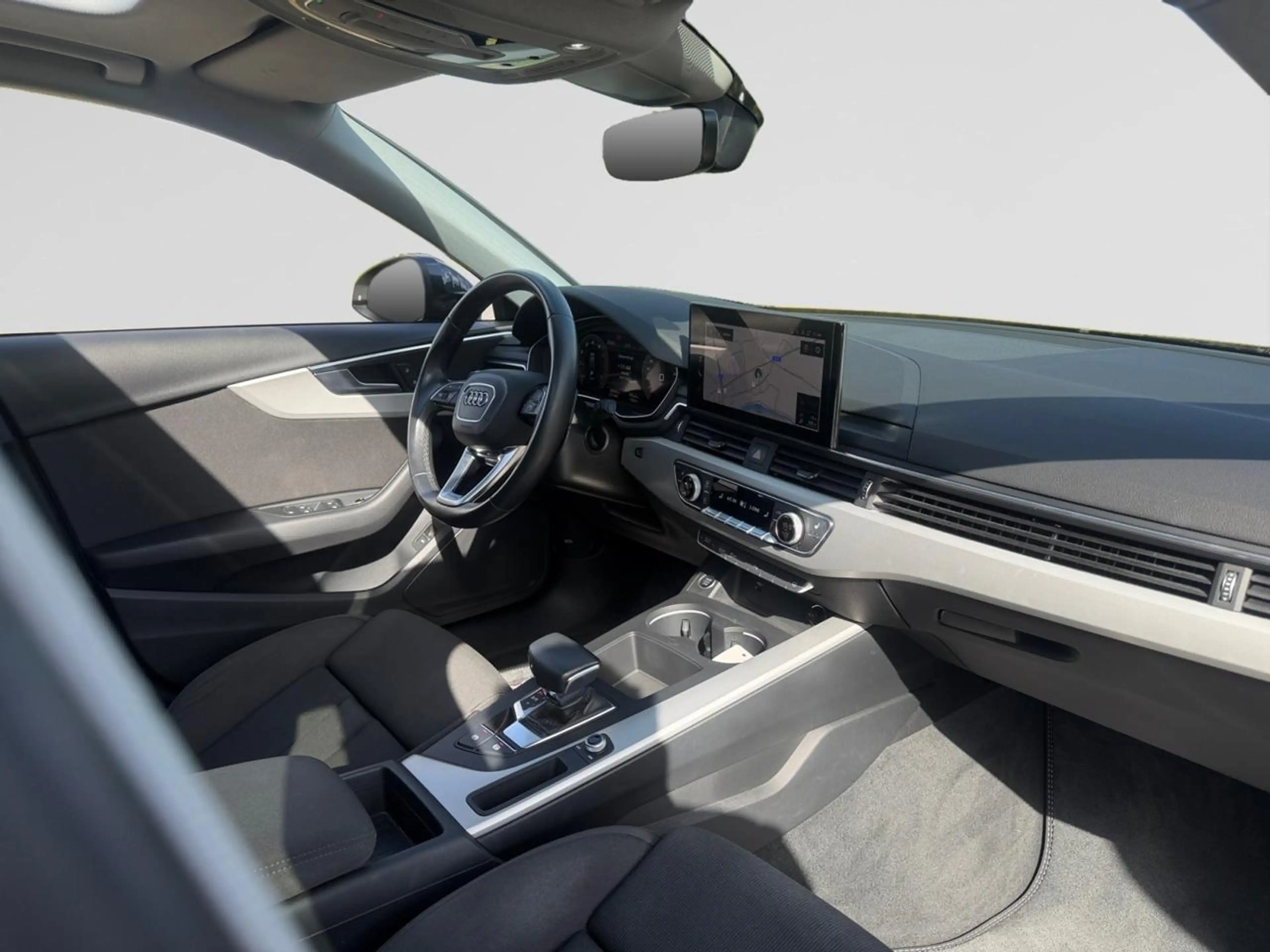 Audi A4 35 TFSI Advanced 110 Kw ( 150 pk ) ///  Pano - dak /// Trekhaak /// Verwarmbare voorzetels — photo 6