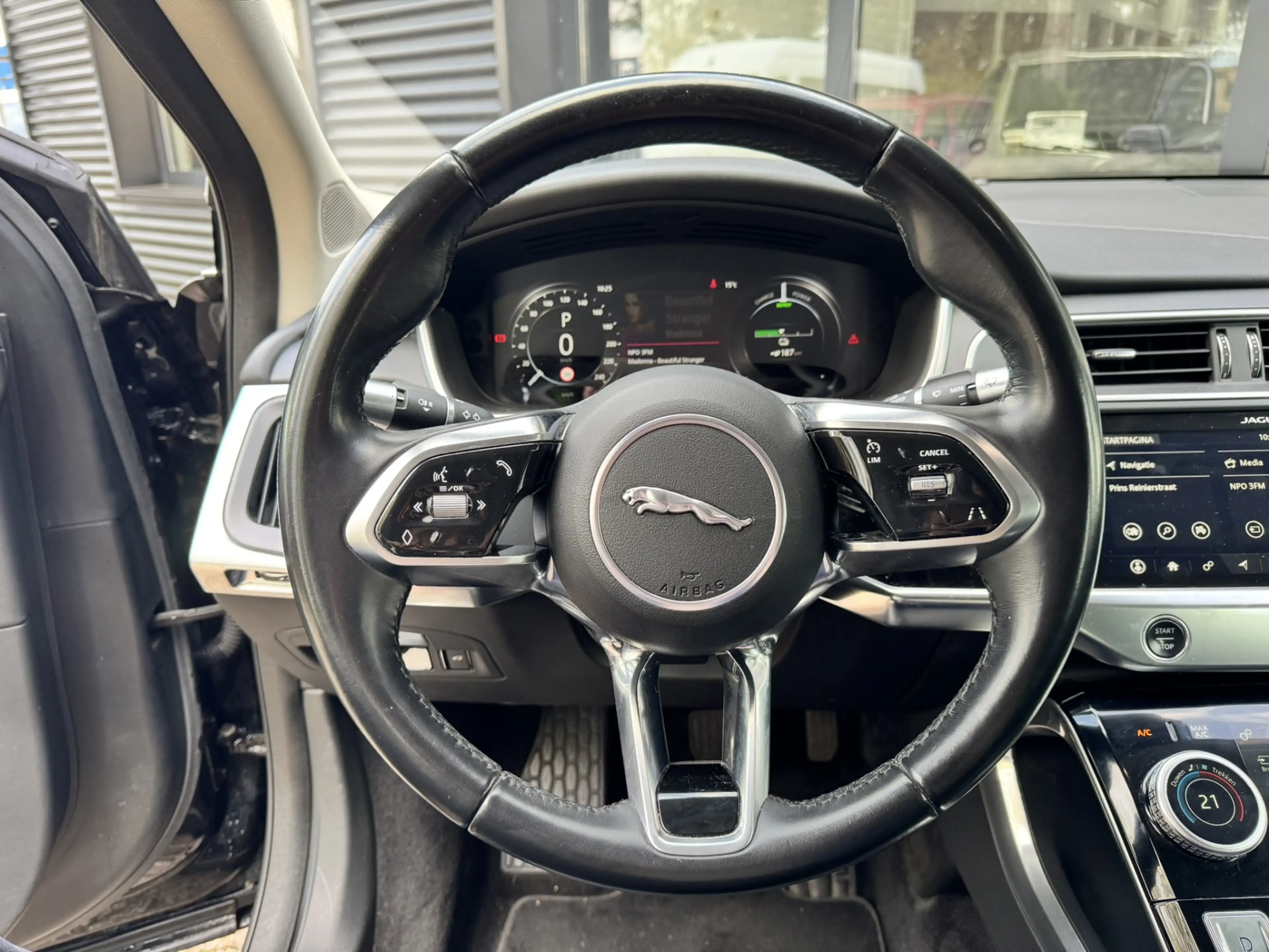 Jaguar I-Pace EV400 Business Edition S 90 kWh — photo 18