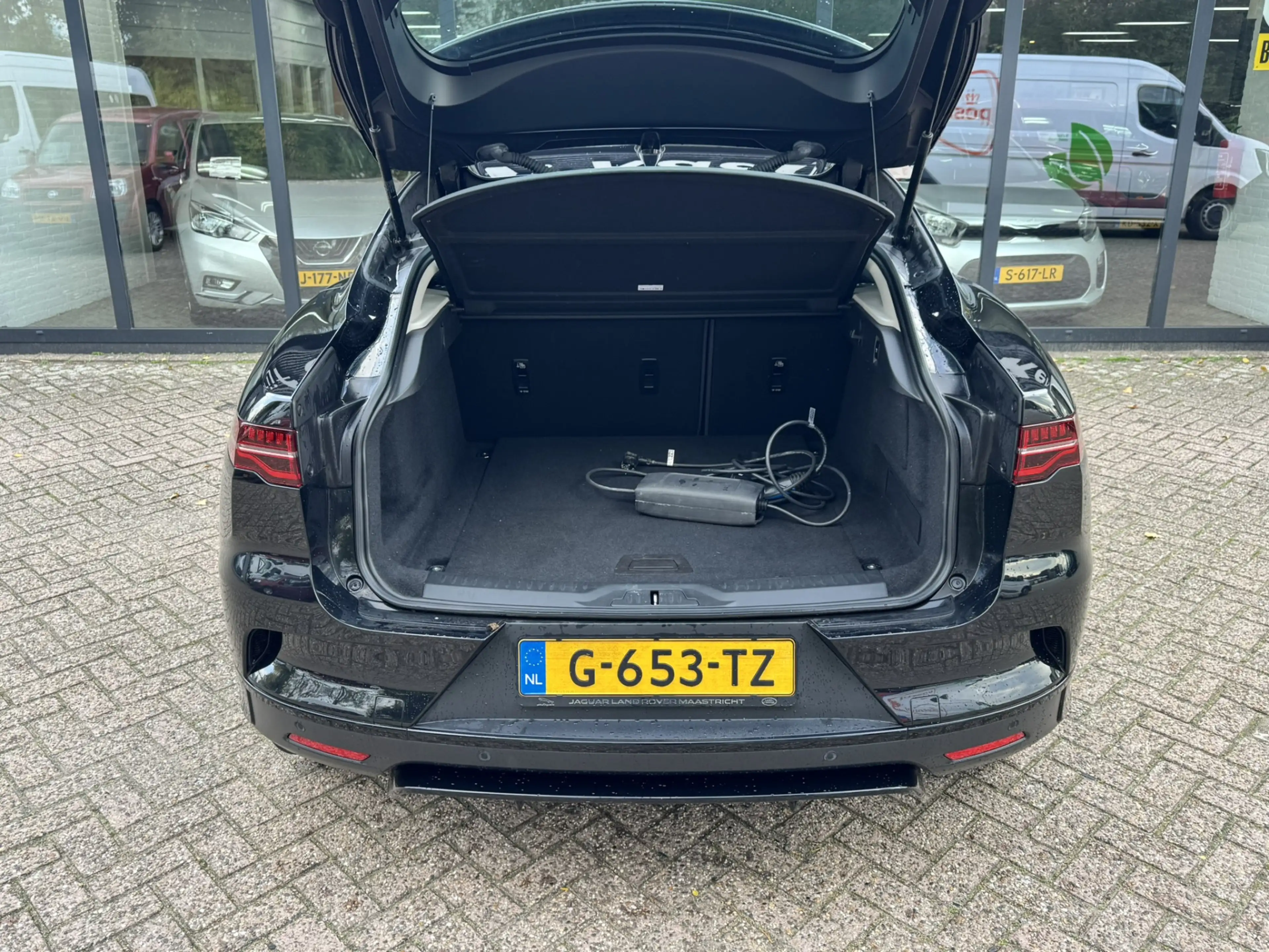 Jaguar I-Pace EV400 Business Edition S 90 kWh — photo 16