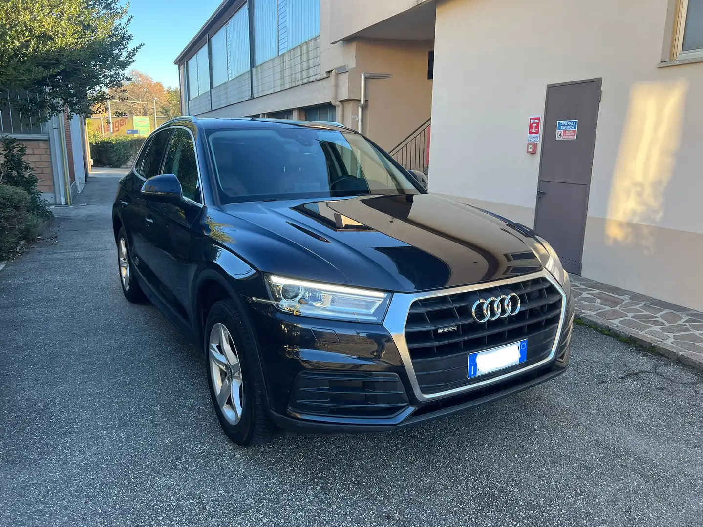Audi Q5 Q5 II  40 2.0 tdi Sport quattro 190cv s-tronic Blu/Azzurro - 2