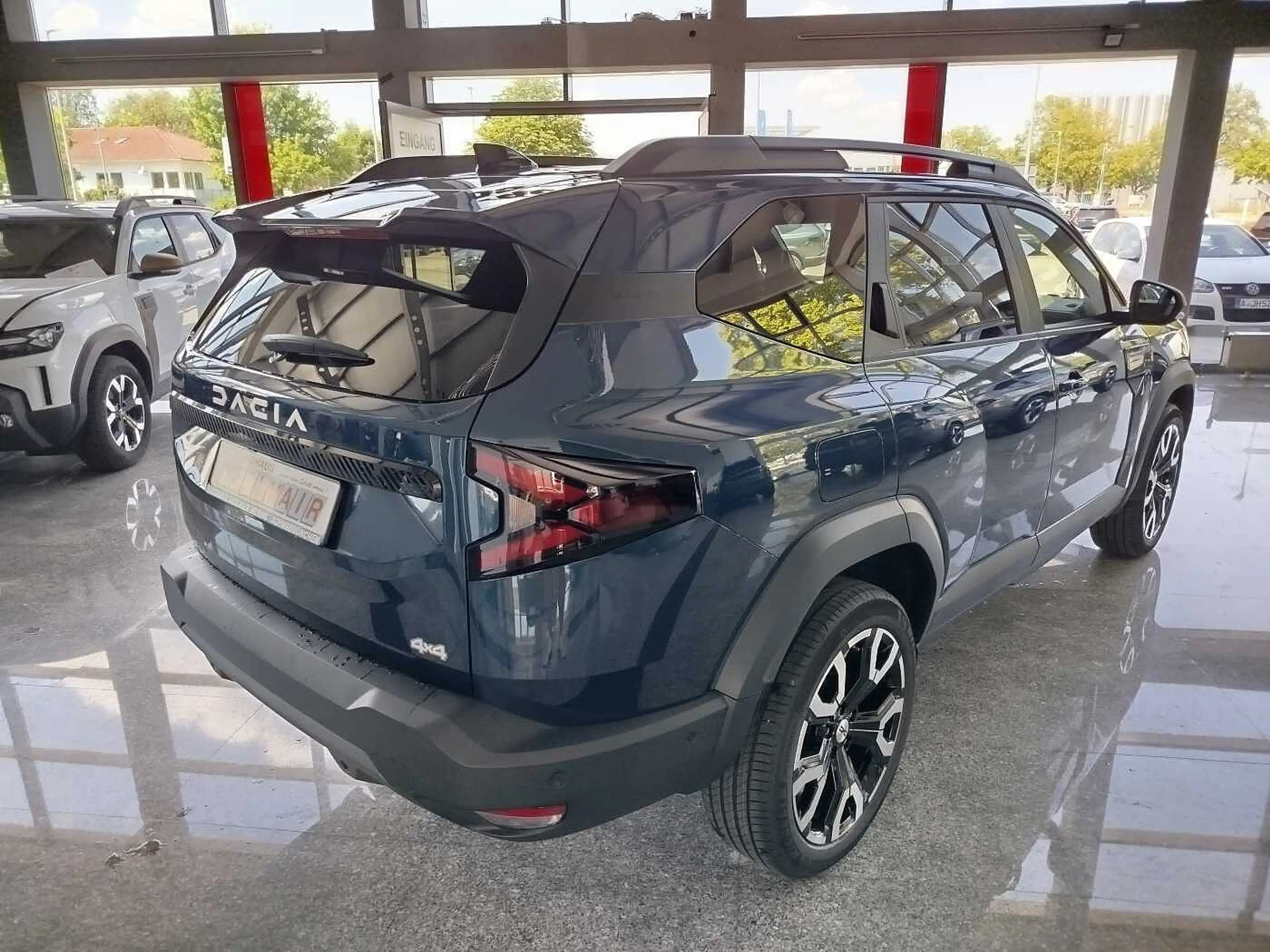 Dacia Bigster Hybrid-G 150 4x4 Journey PANO/WINTER+/CITY/19ZOLL — photo 4