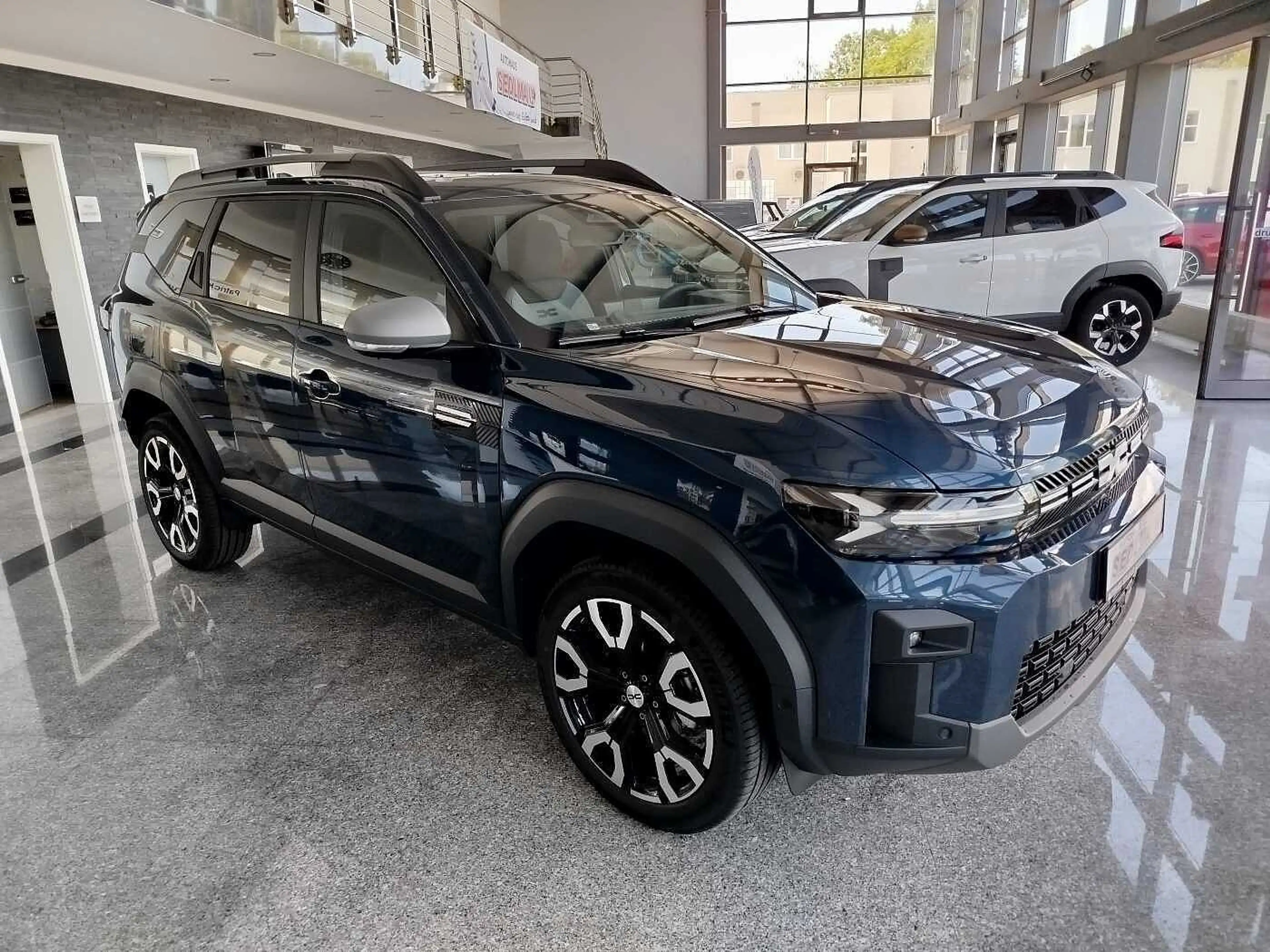 Dacia Bigster Hybrid-G 150 4x4 Journey PANO/WINTER+/CITY/19ZOLL — photo 3