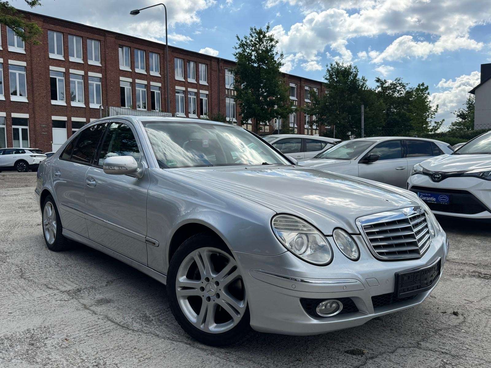Second hand Mercedes Benz E-Class 220