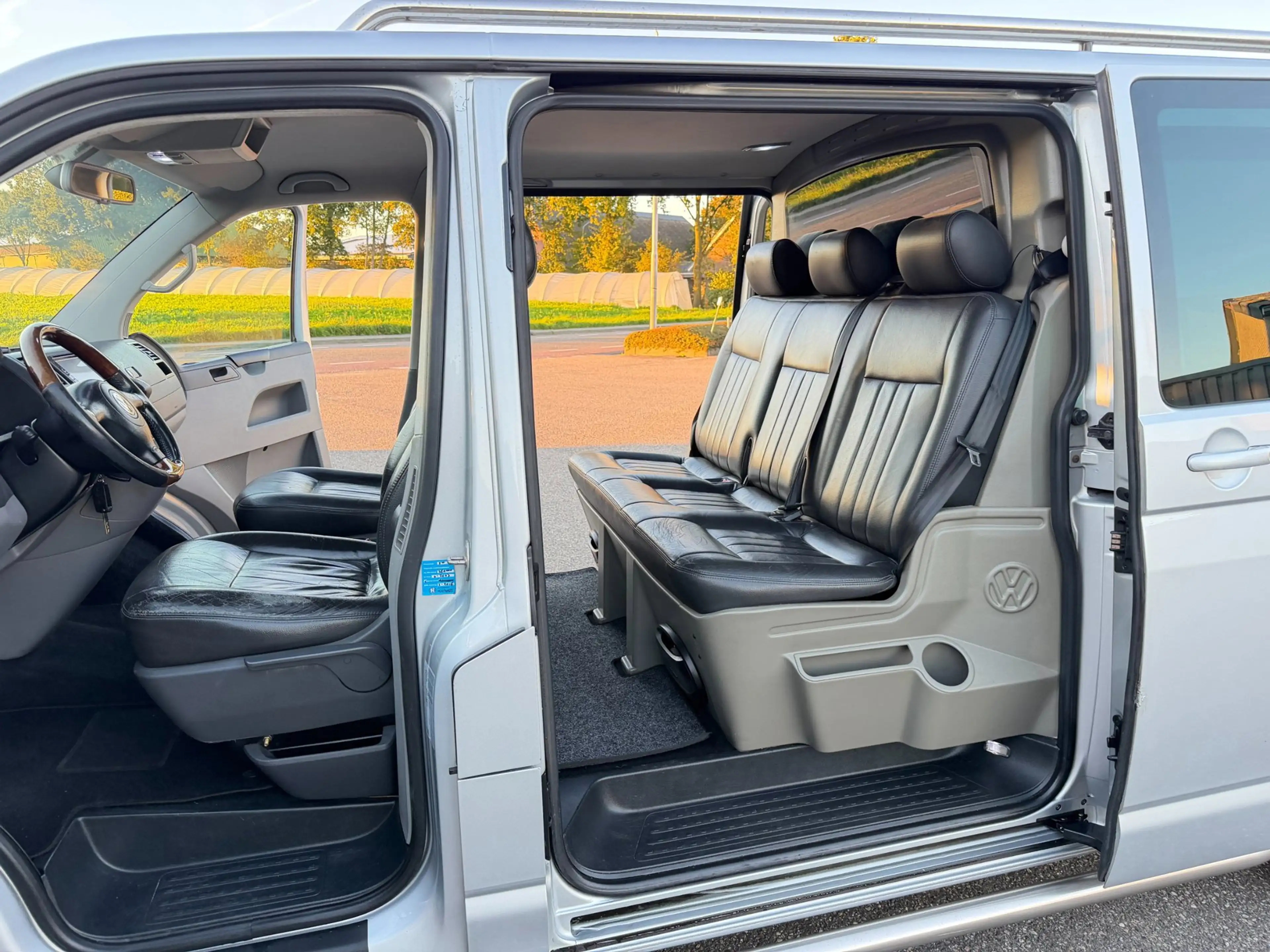 Volkswagen Transporter 2.5 TDI 174PK AUT. L2H1 DC MARGE — photo 9
