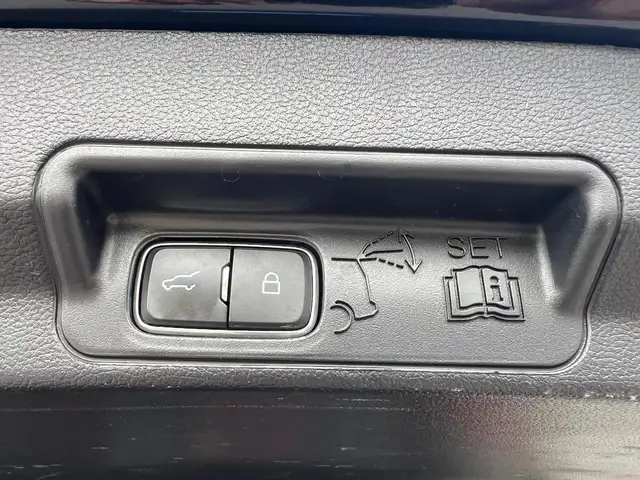 Ford Explorer view 19